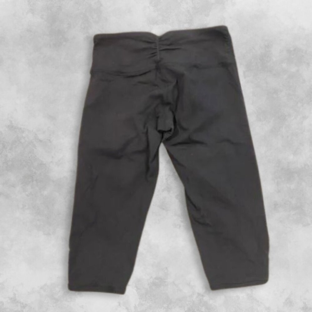 Lululemon Workout Cropped Capris Black High Rise Ruched Detailing Hem Black W 4